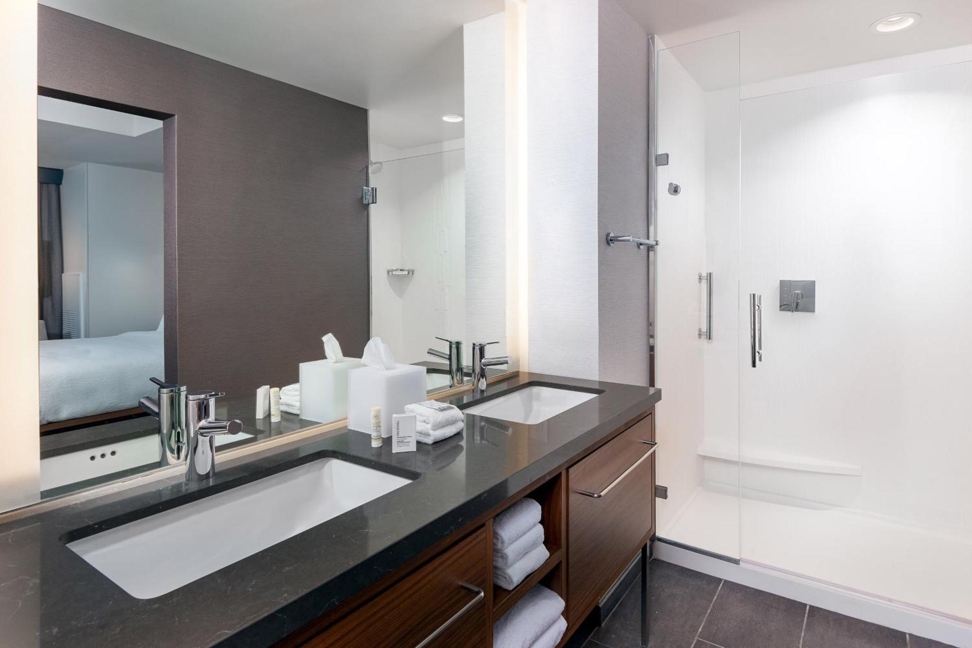 Hotel Courtyard By Marriott Atlanta Midtown Zewnętrze zdjęcie