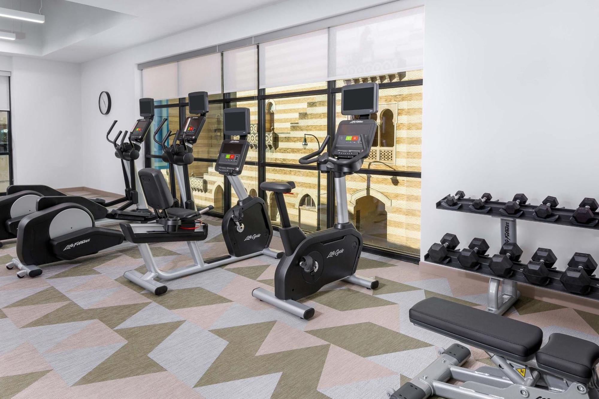 Hotel Courtyard By Marriott Atlanta Midtown Zewnętrze zdjęcie