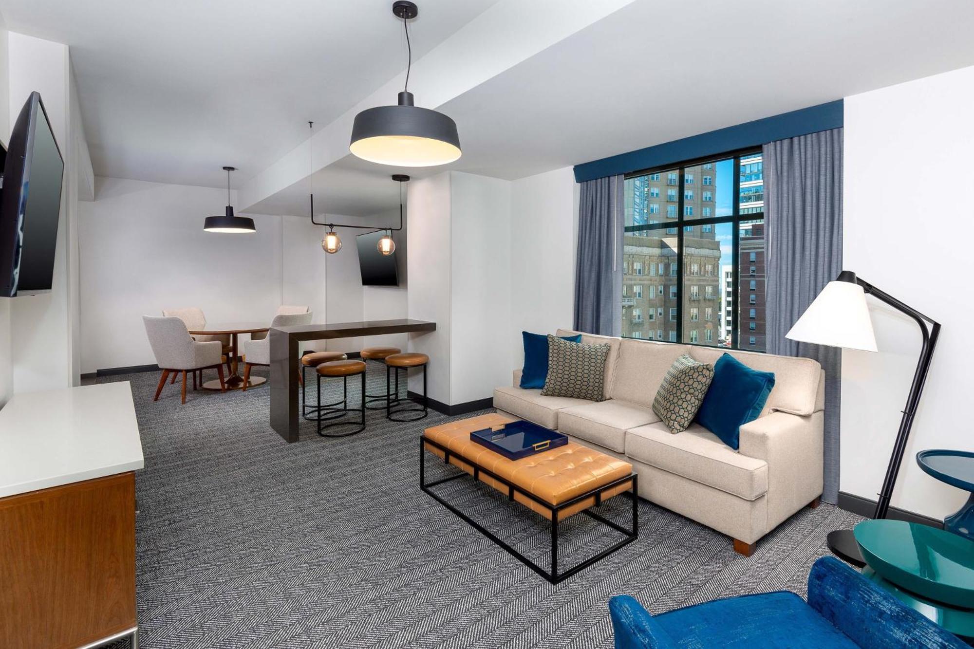 Hotel Courtyard By Marriott Atlanta Midtown Zewnętrze zdjęcie