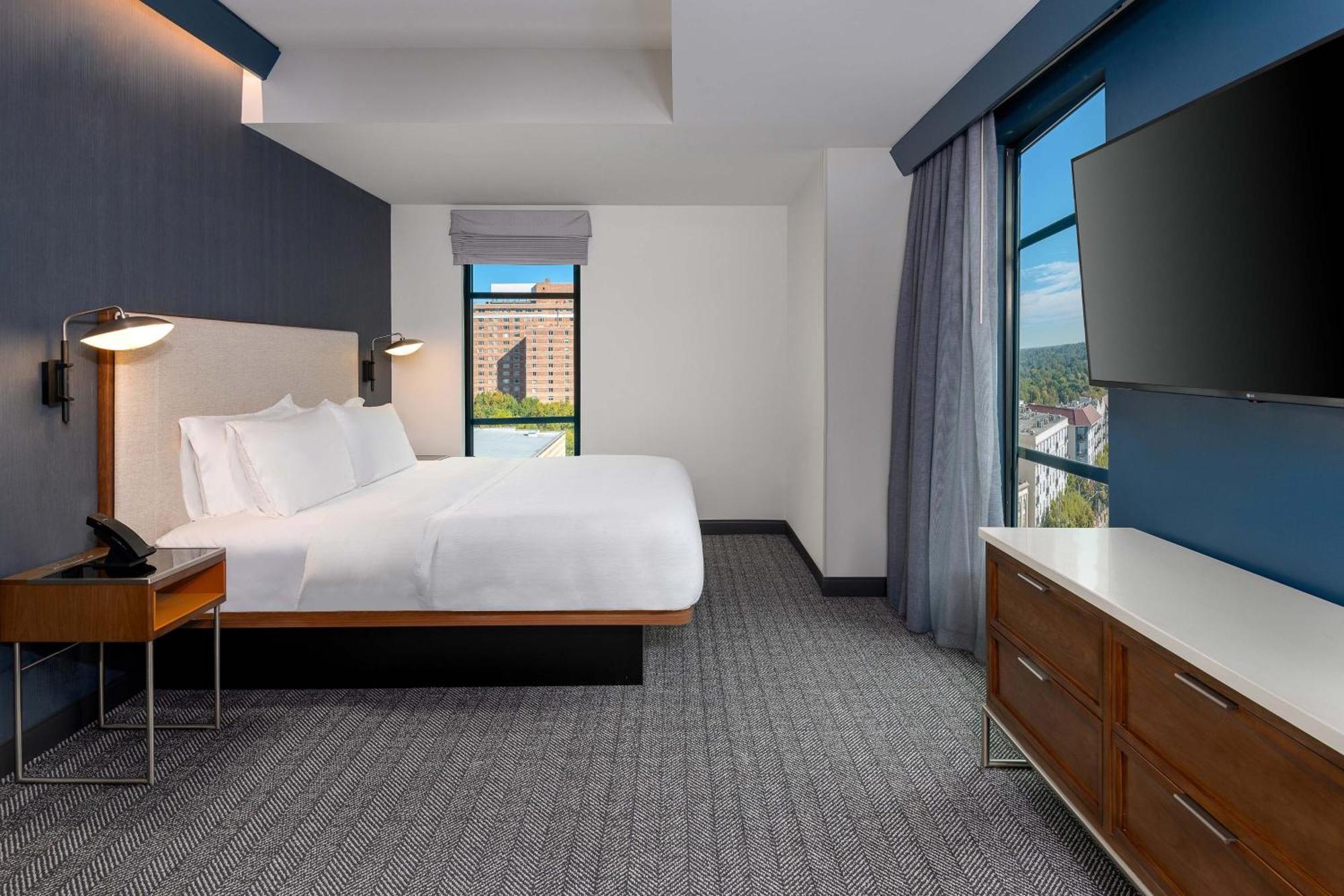 Hotel Courtyard By Marriott Atlanta Midtown Zewnętrze zdjęcie