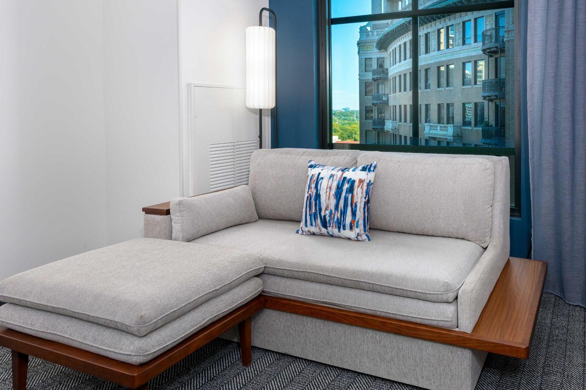 Hotel Courtyard By Marriott Atlanta Midtown Zewnętrze zdjęcie